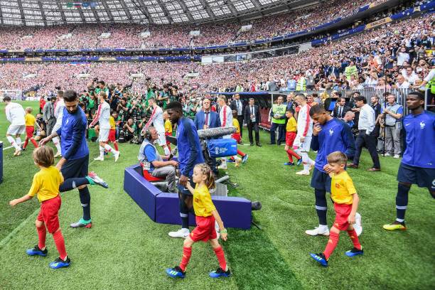 與紅色的交 與紅色的交